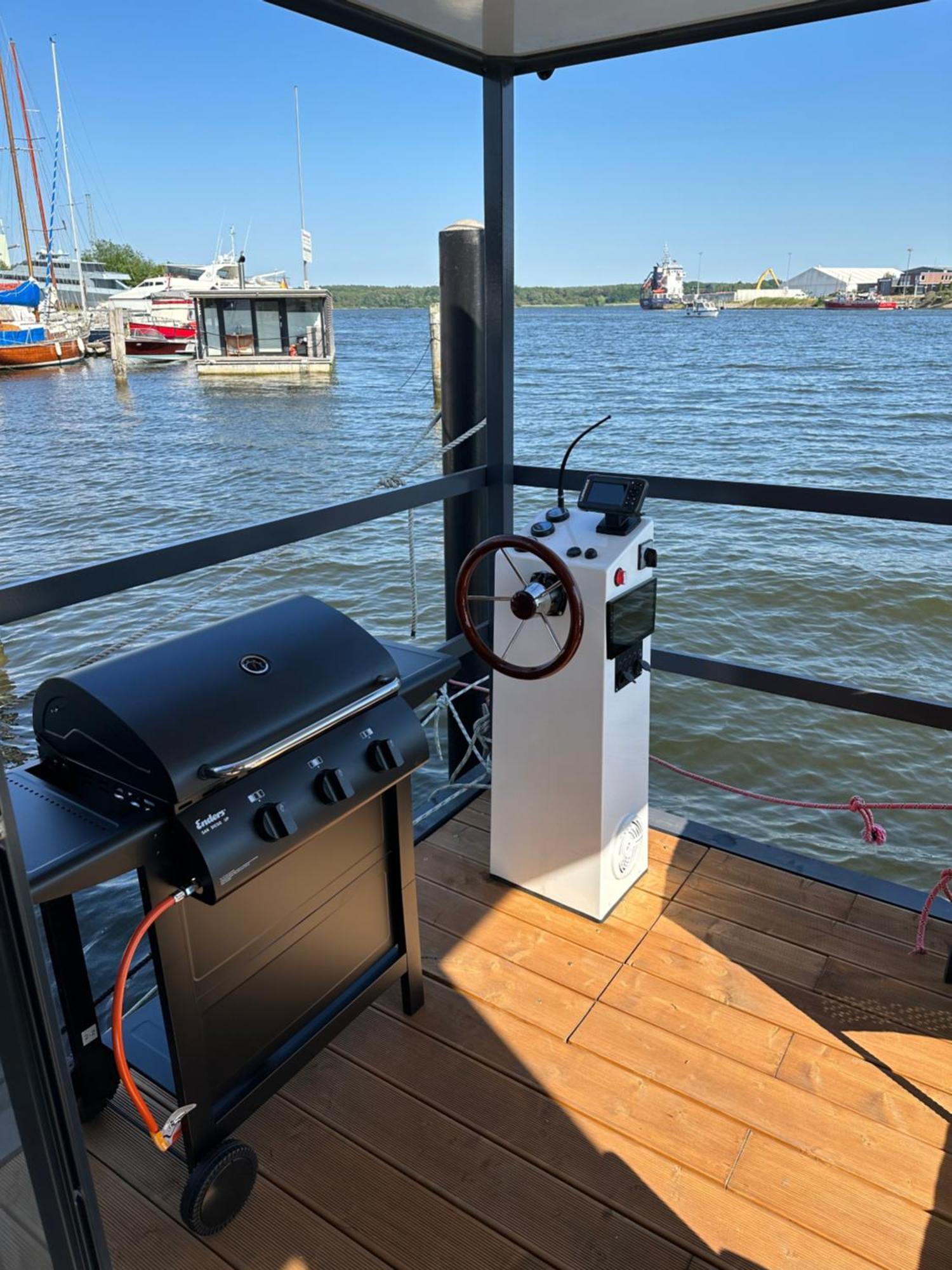 شقة Premium Hausboot Trave Traum لوبيك المظهر الخارجي الصورة