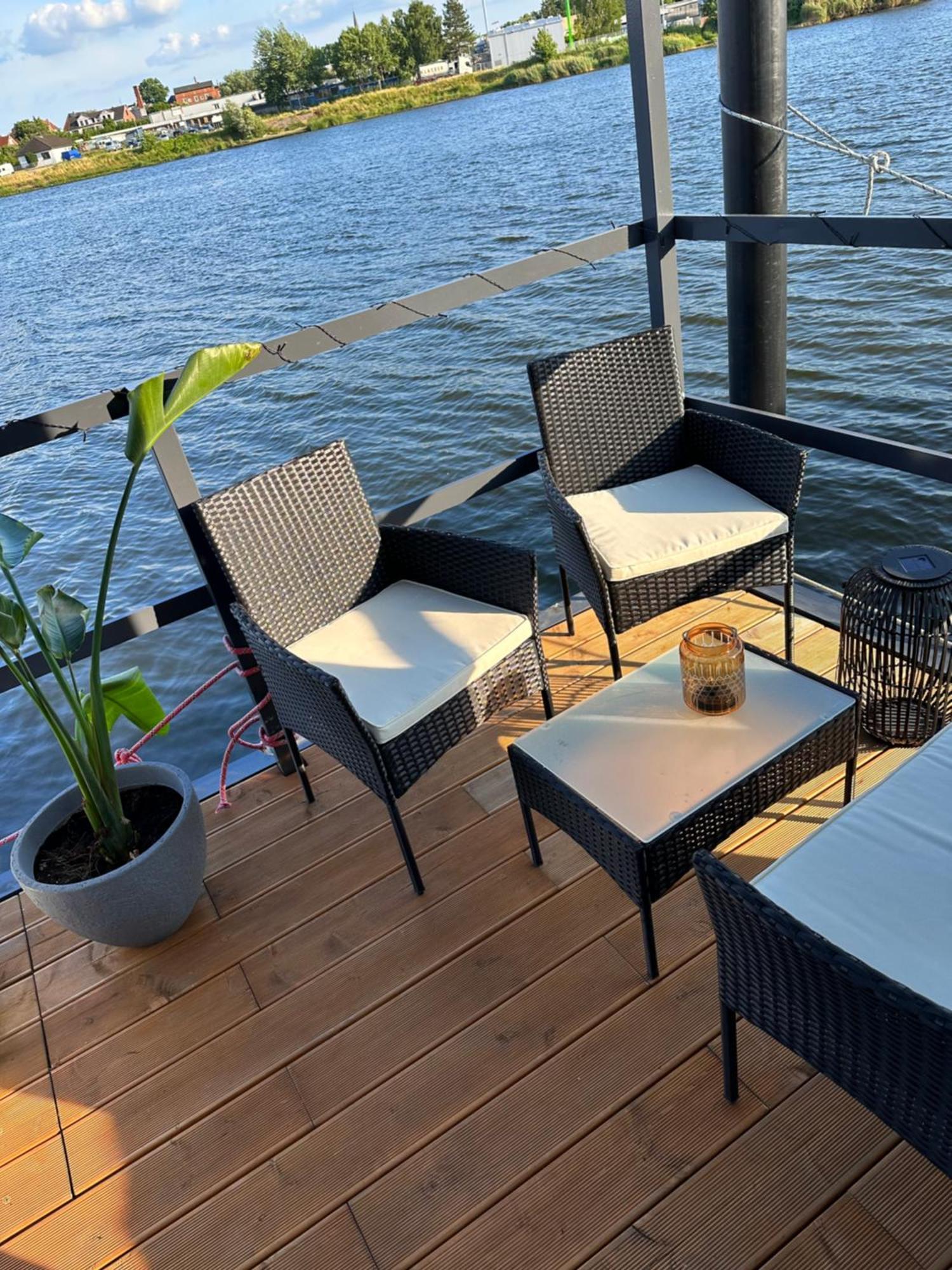 شقة Premium Hausboot Trave Traum لوبيك المظهر الخارجي الصورة