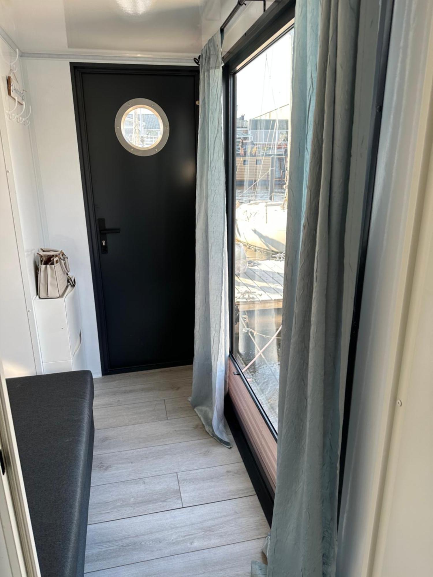 شقة Premium Hausboot Trave Traum لوبيك المظهر الخارجي الصورة